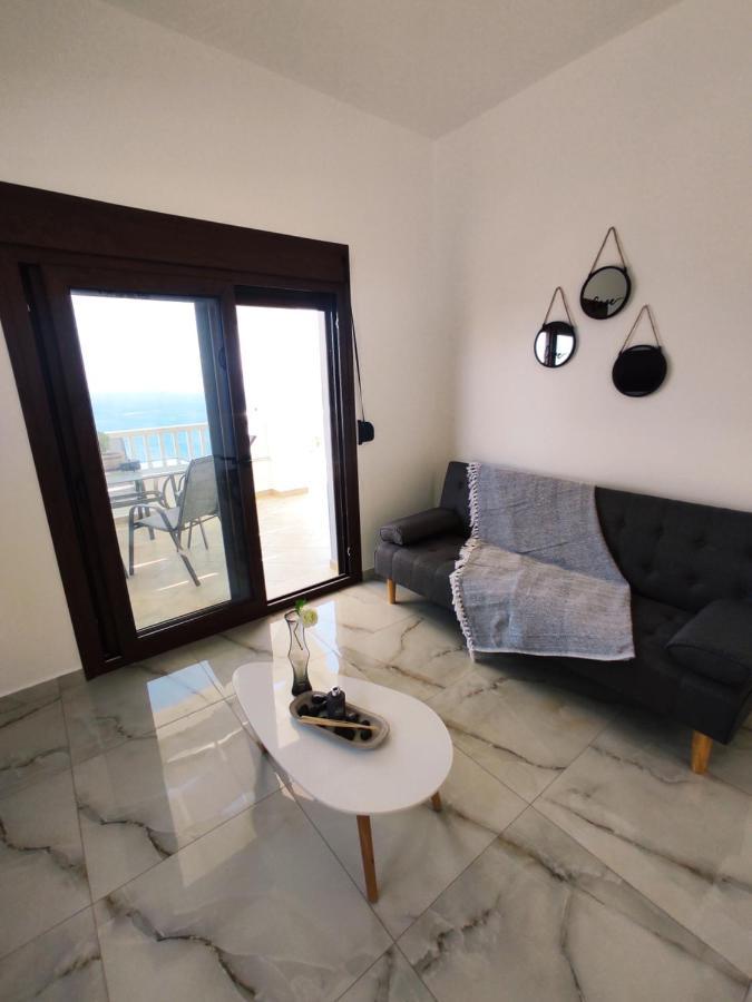 Via Ferrata House Apartment Myrties Bagian luar foto